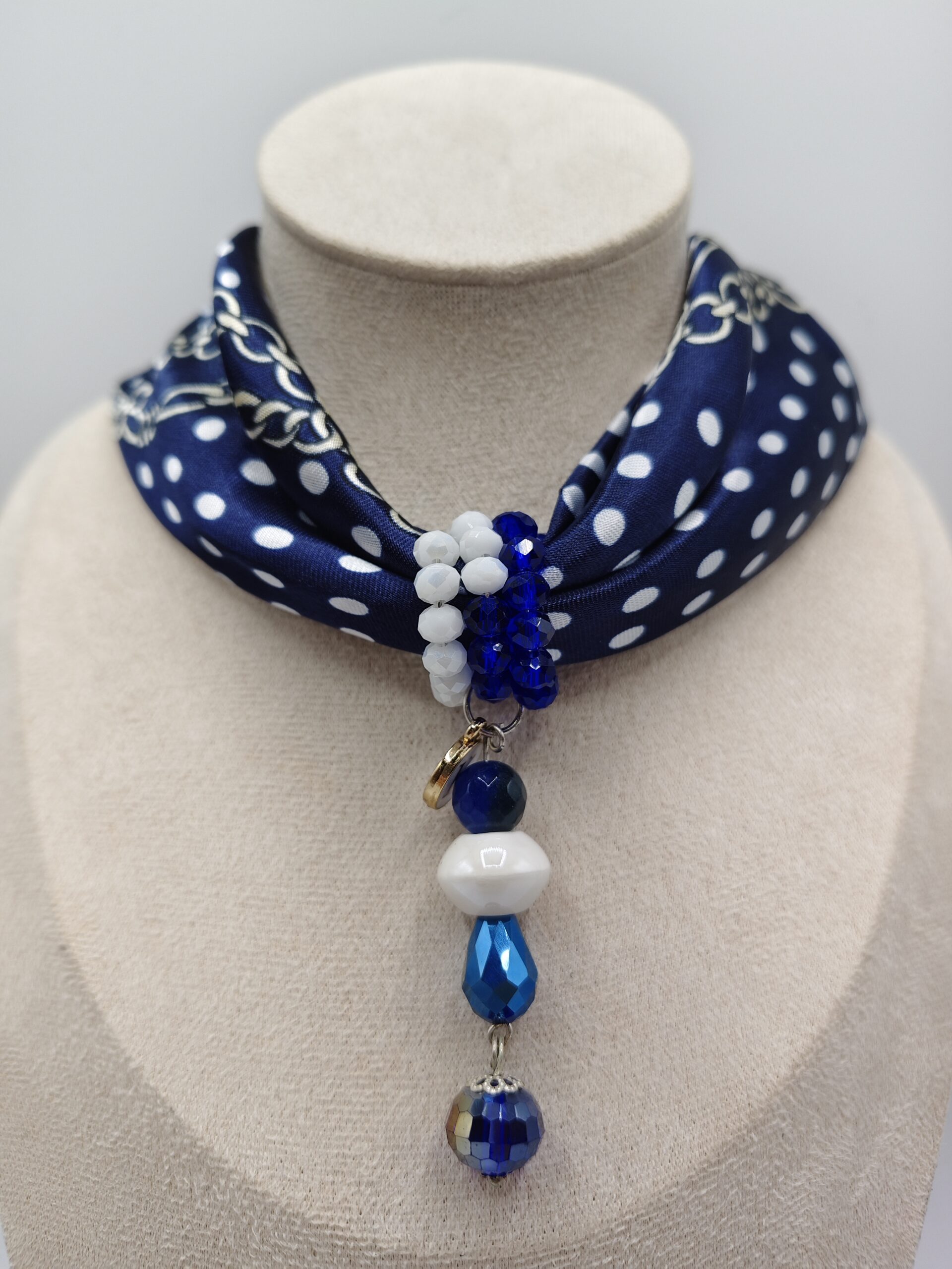 Tour de Cou Bleu à Pois 2