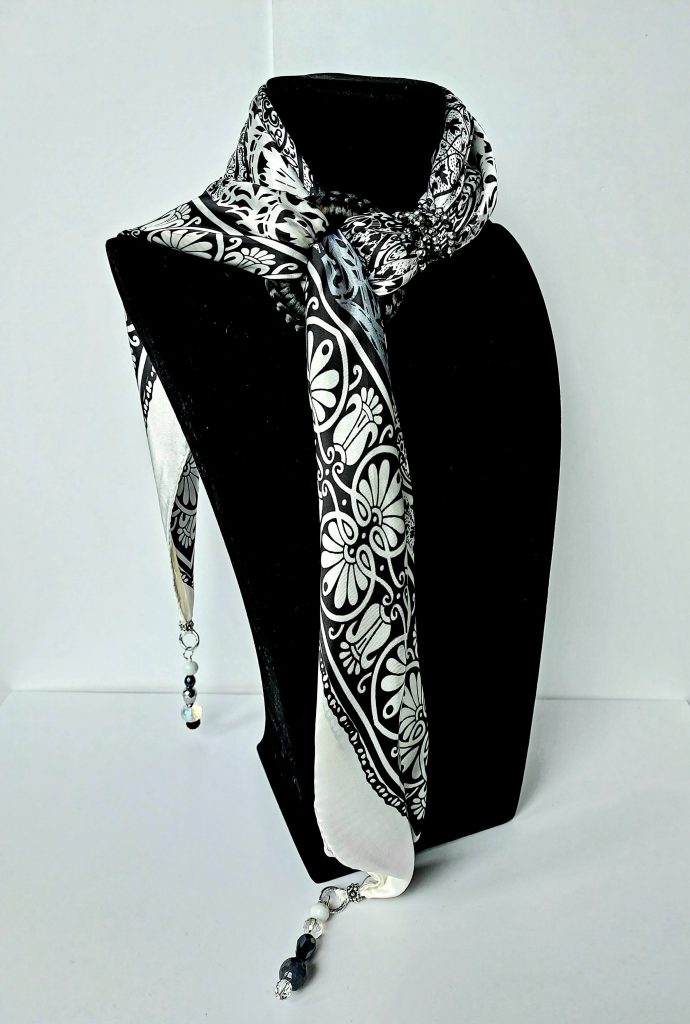 2 Foulards Géométriques Noir Et Blanc - Écharpe Wrap Gris London Butterfly - Occasion