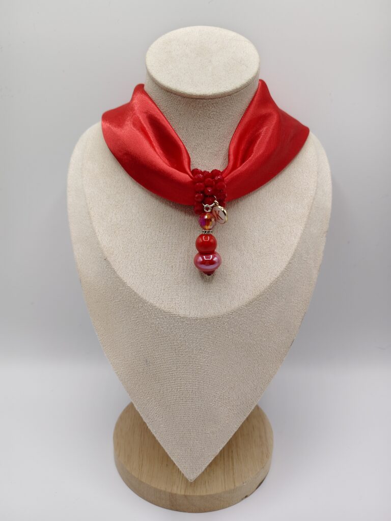 FOUALRD TOUR DE COU ROUGE PASSION